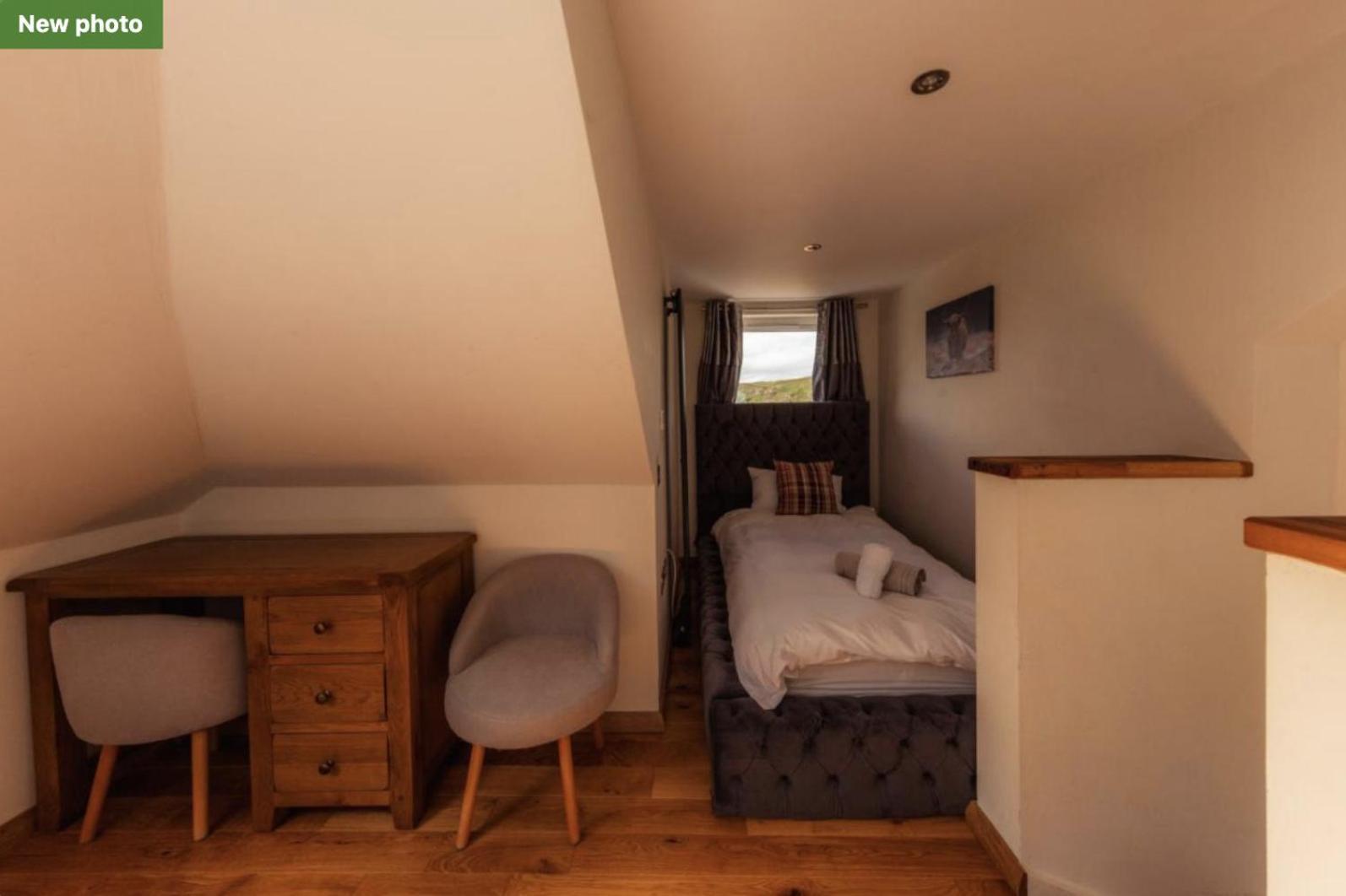 Luxury Cottage With Stunning Views Near Fairy Pools - School House 3 카보스트 외부 사진